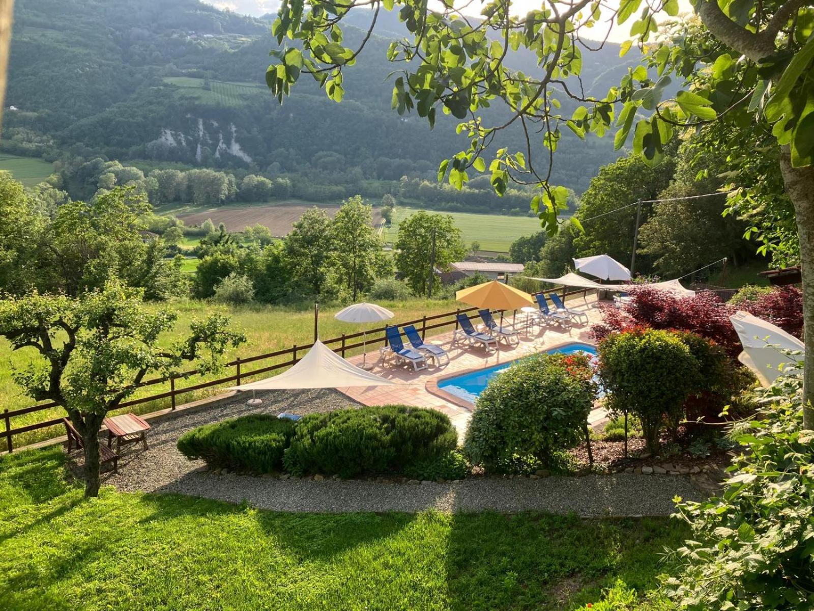 Casa Petra - Casa Tre Stelle - Casa Caneva - Ferien Fuer 6-14 Personen Ponti Exterior photo